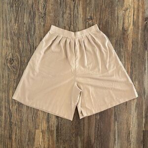 Vtg TR Bentley High-Rise 8” Inseam Shorts Khaki Womens M 90s Retro Preppy Casual